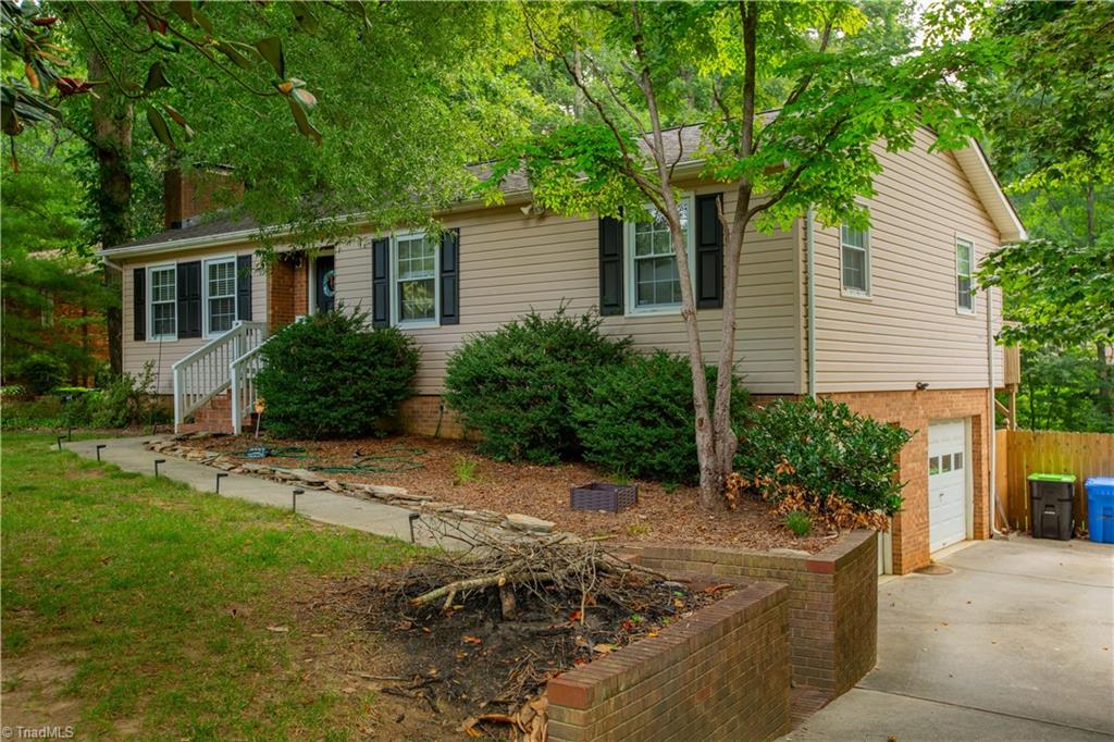 5343 Mapleton Street Clemmons, NC 27012 - Photo 2 of 30 Gallery Image 2