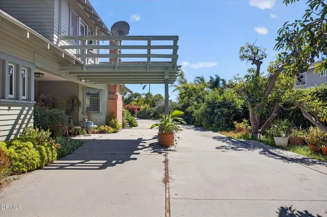 $1,725,000 | 10101 Telephone Road, Ventura, CA 93004