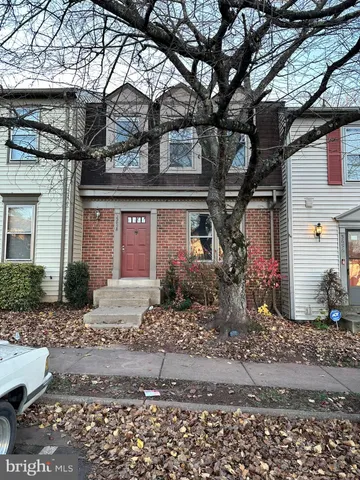 $3,000 | 5694 Cabells Court, Centreville, VA 20120