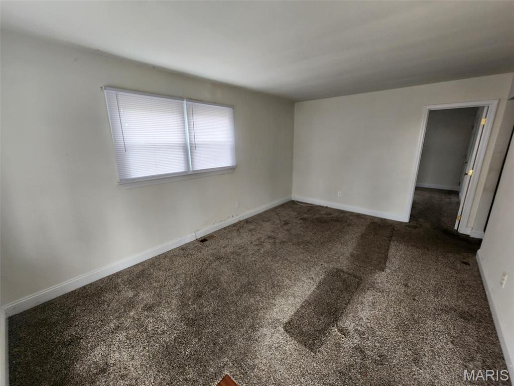 6531 Mt Avenue Hillsdale, MO 63121 - Photo 5 of 10