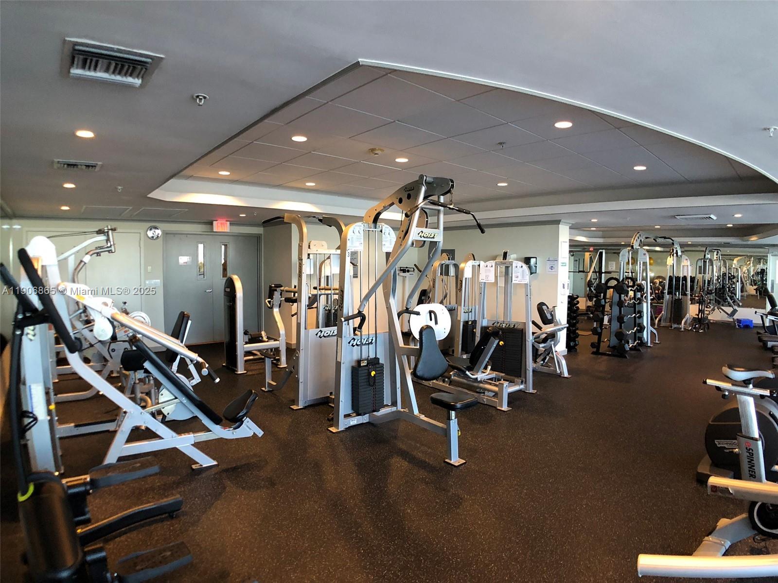 1800 Sunset Harbour Drive, Unit 2005 Miami Beach, FL 33139 - Photo 20 of 27 a view of a room with gym equipment
