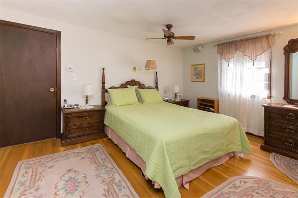 56 Hillcrest Road Waltham, MA 02451 - Photo 13 of 21