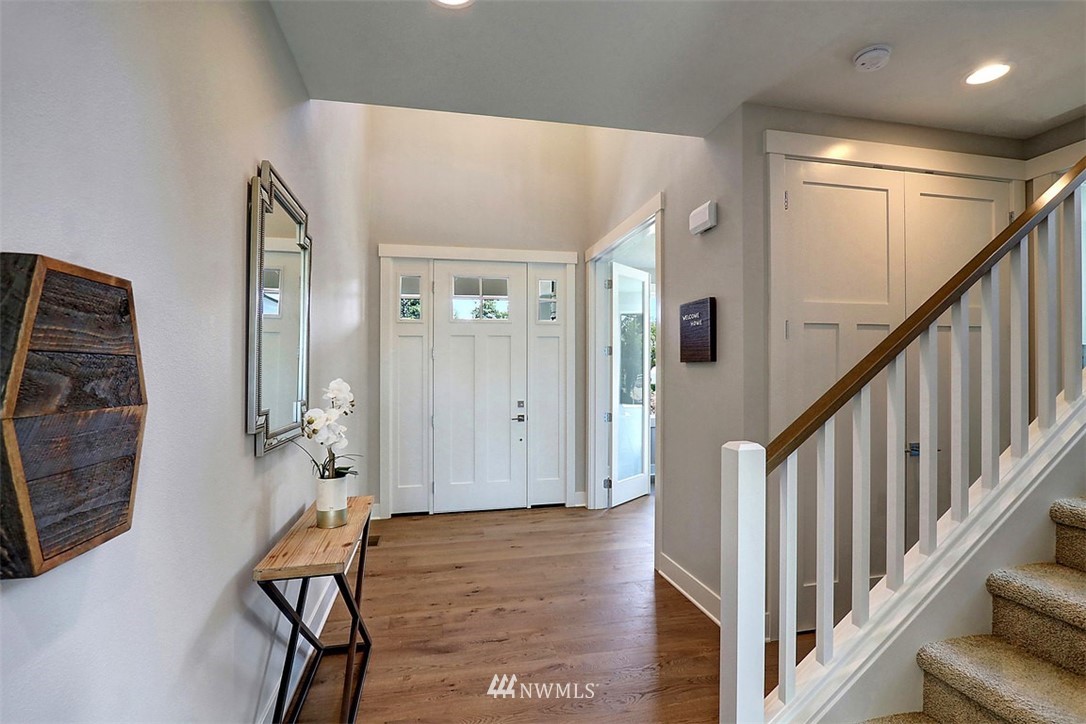 9211 Park Road Edmonds, WA 98020 - Photo 12 of 25