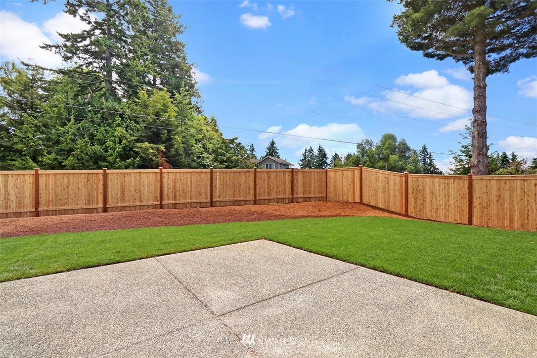 9211 Park Road Edmonds, WA 98020 - Photo 21 of 25