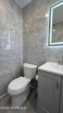 $2,100 | 420 Cross Road, Unit B16, Matawan, NJ 07747