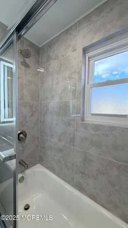 $2,100 | 420 Cross Road, Unit B16, Matawan, NJ 07747