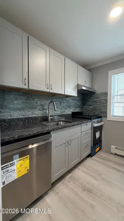 $2,100 | 420 Cross Road, Unit B16, Matawan, NJ 07747