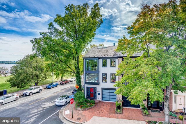 $2,800,000 | 100 Quay Street, Alexandria, VA 22314