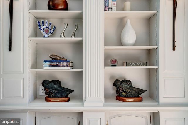 $2,800,000 | 100 Quay Street, Alexandria, VA 22314