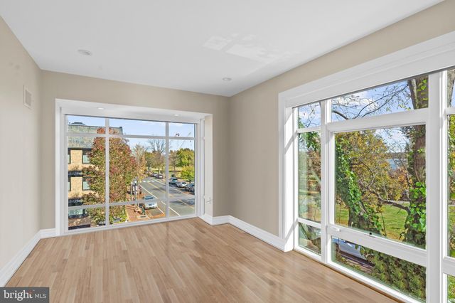 $2,800,000 | 100 Quay Street, Alexandria, VA 22314