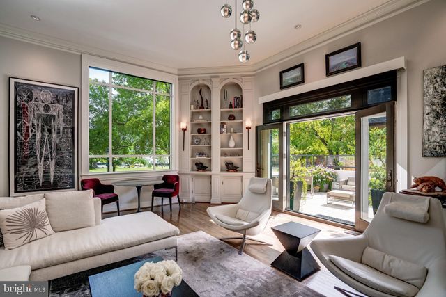 $2,800,000 | 100 Quay Street, Alexandria, VA 22314