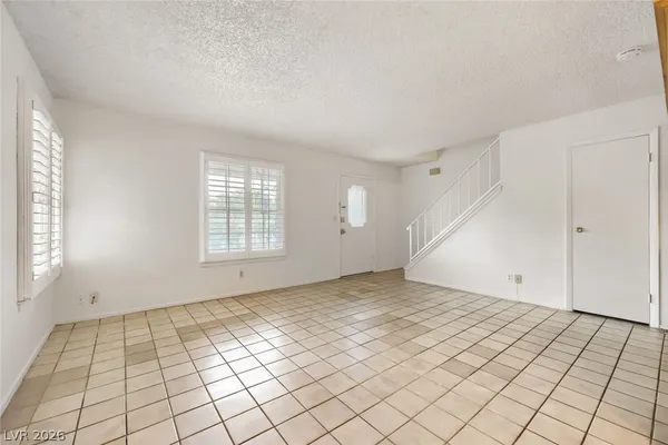 $1,095 | 1377 Lorilyn Avenue, Unit 3, Las Vegas, NV 89119