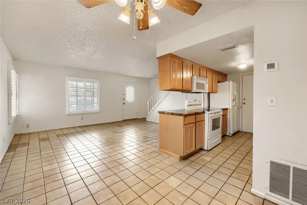 $1,095 | 1377 Lorilyn Avenue, Unit 3, Las Vegas, NV 89119