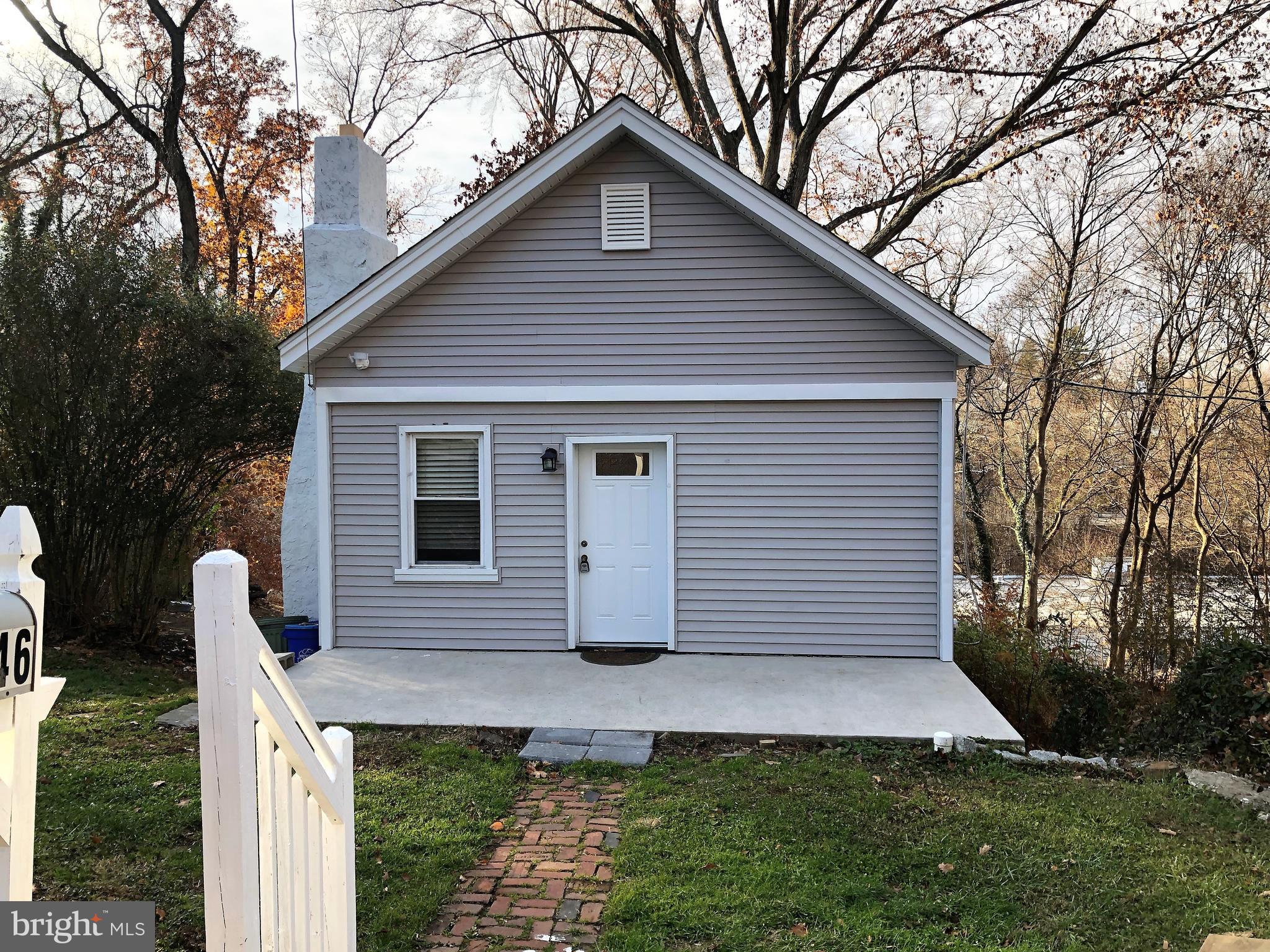 646 Convent Road Aston, PA 19014 - Photo 1 of 20 Front of home