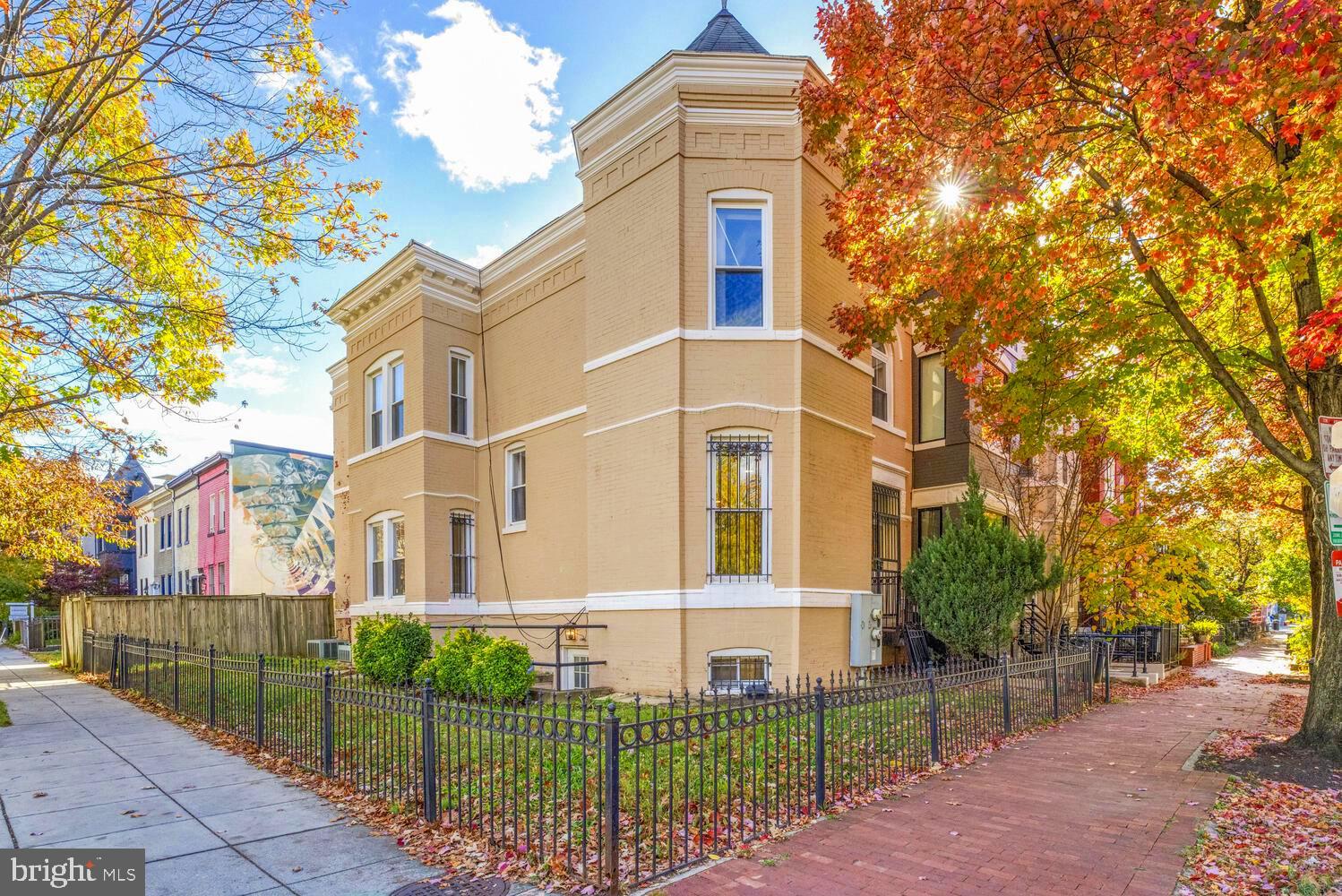 833 10th Street Northeast Washington, DC 20002 - Photo 1 of 33 Gallery Image 1
