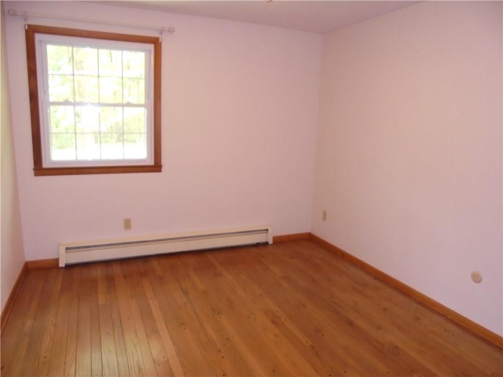 511 Alexander Road Latrobe, PA 15650 - Photo 11 of 20 Bedroom 3