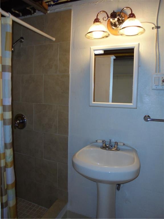 511 Alexander Road Latrobe, PA 15650 - Photo 20 of 20 Lower level full bath