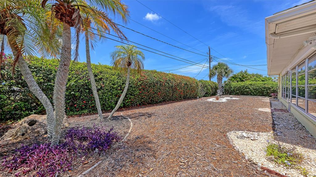 524 Glen Oak Road Venice, FL 34293 - Photo 32 of 34