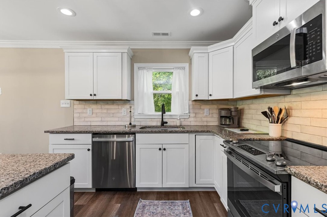 660 Johns Neck Road Weems, VA 22576 - Photo 16 of 65
