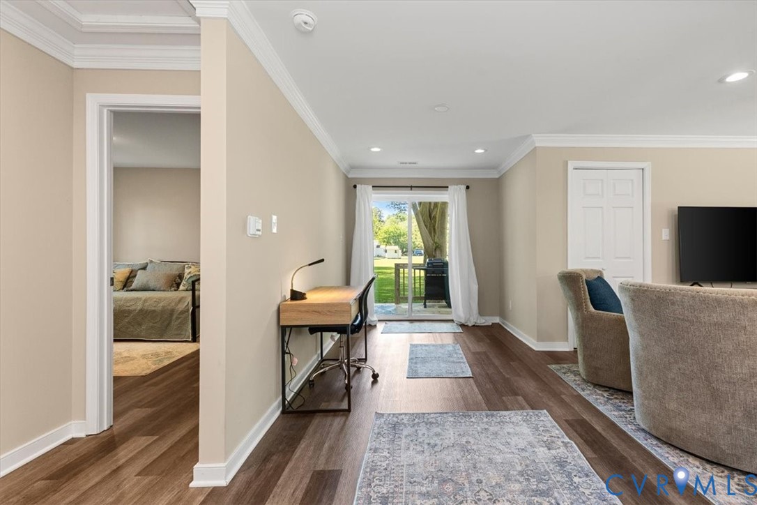 660 Johns Neck Road Weems, VA 22576 - Photo 27 of 65 Space for desk or game table