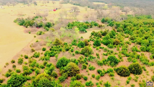 $275,000 | 10481 T4 Road, Hoyt, KS 66440