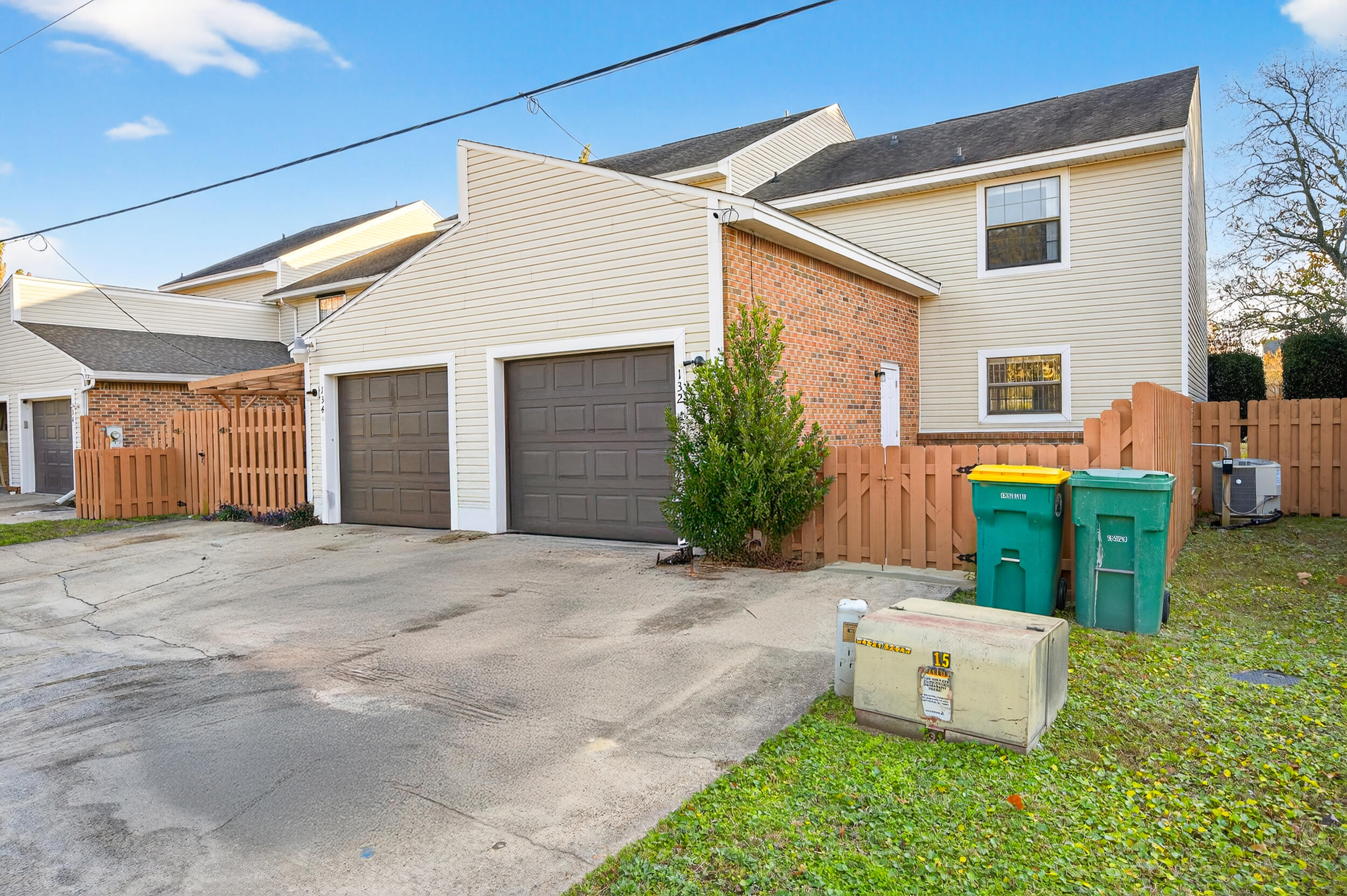 132 5th Avenue Shalimar, FL 32579 - Photo 32 of 39 a backyard of a house with seating space