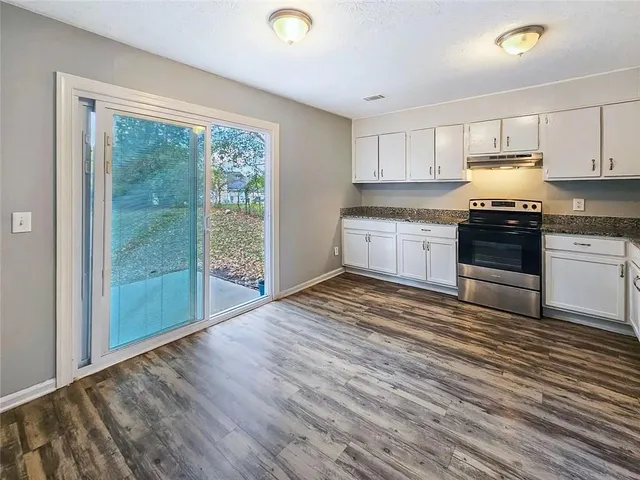 $360,000 | 8327 Glenwoods Terrace, Riverdale, GA 30274