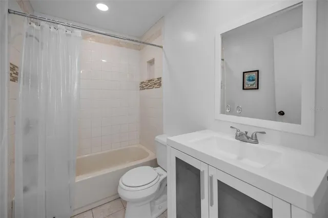 $151,500 | 2650 Countryside Boulevard, Unit C106, Clearwater, FL 33761