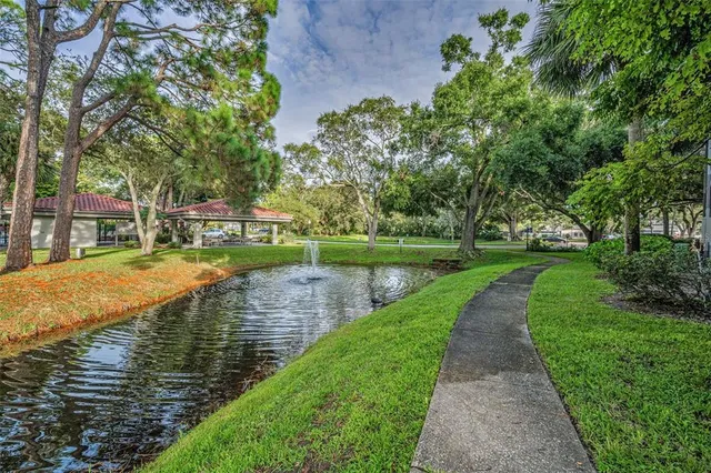 $151,500 | 2650 Countryside Boulevard, Unit C106, Clearwater, FL 33761