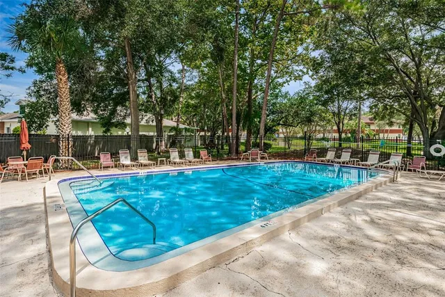 $151,500 | 2650 Countryside Boulevard, Unit C106, Clearwater, FL 33761