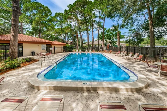$151,500 | 2650 Countryside Boulevard, Unit C106, Clearwater, FL 33761