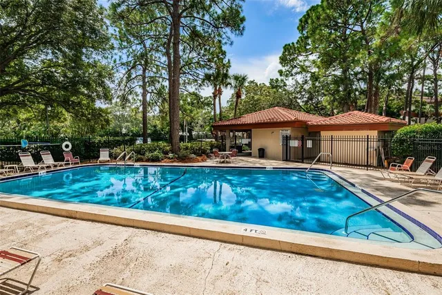 $151,500 | 2650 Countryside Boulevard, Unit C106, Clearwater, FL 33761