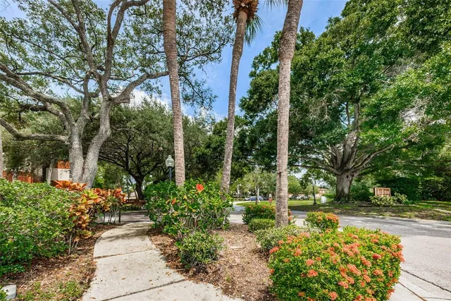 $151,500 | 2650 Countryside Boulevard, Unit C106, Clearwater, FL 33761