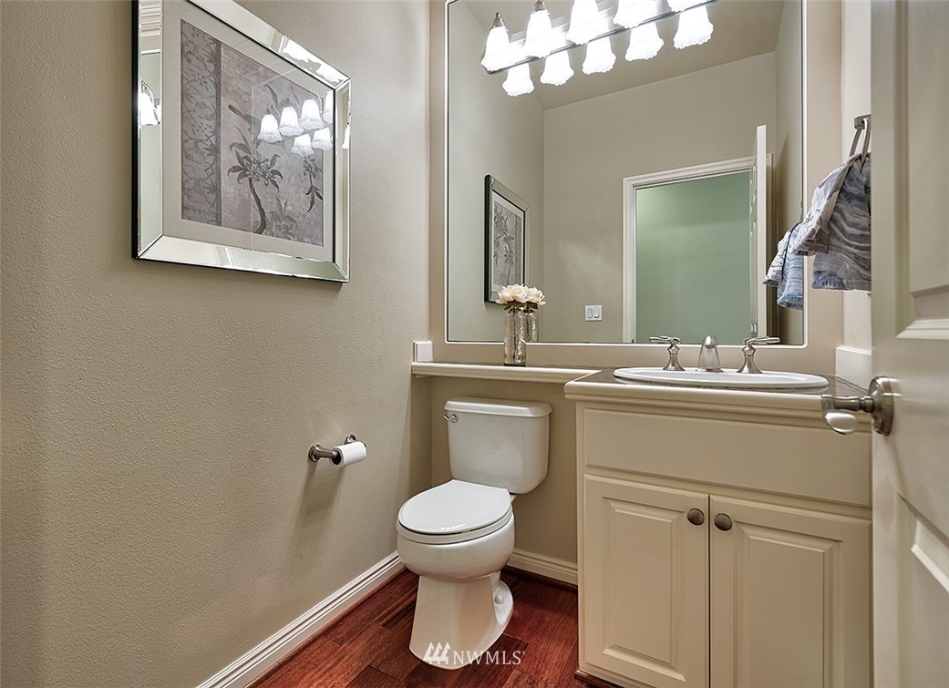 1015 South 36th Place Renton, WA 98055 - Photo 14 of 24 Gallery Image 14