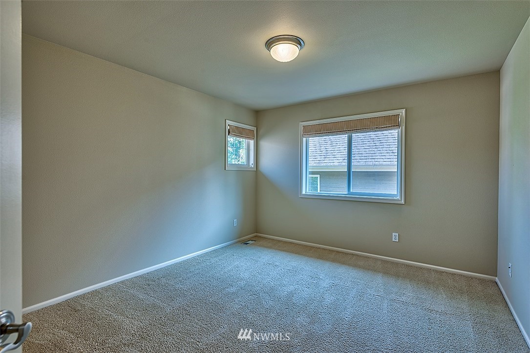 1015 South 36th Place Renton, WA 98055 - Photo 15 of 24 Gallery Image 15
