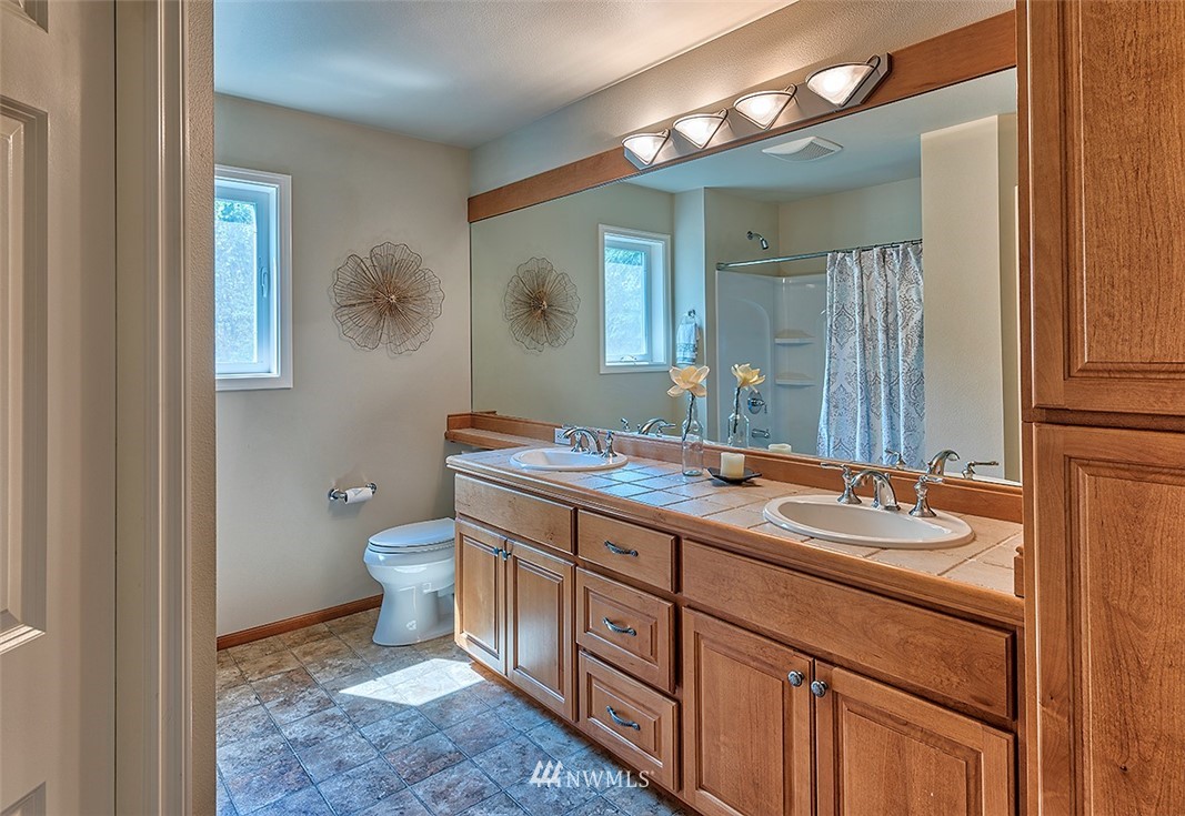 1015 South 36th Place Renton, WA 98055 - Photo 17 of 24 Gallery Image 17