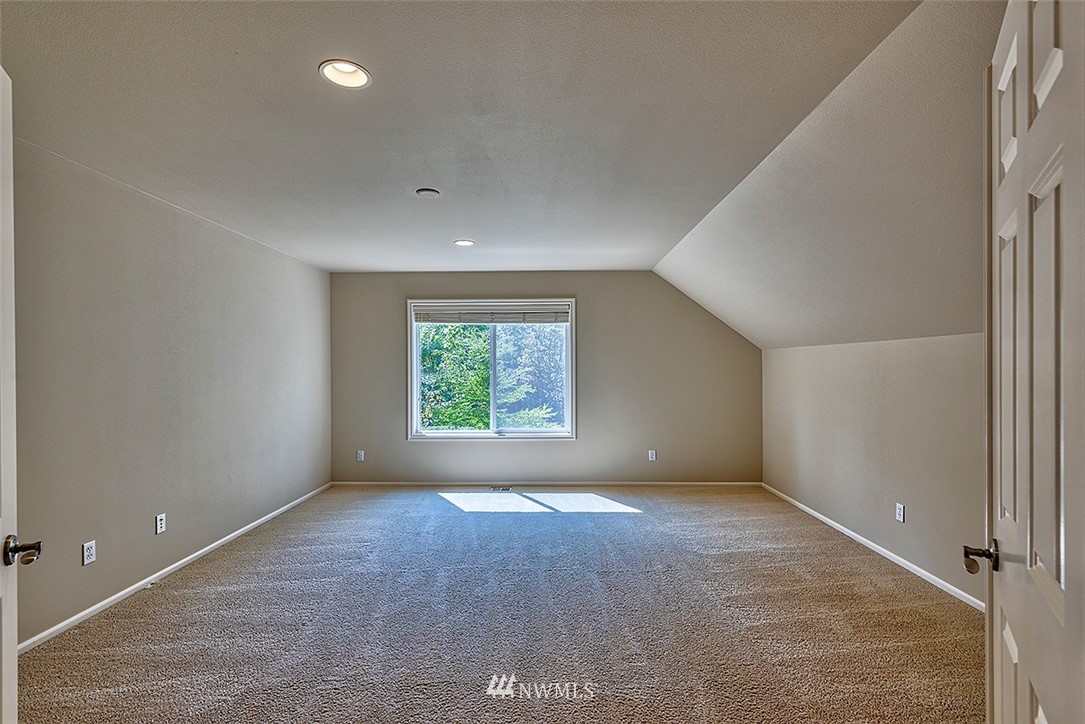 1015 South 36th Place Renton, WA 98055 - Photo 19 of 24 Gallery Image 19