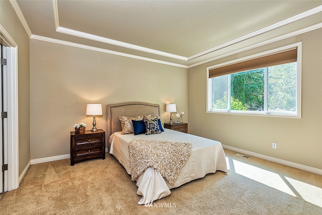 1015 South 36th Place Renton, WA 98055 - Photo 10 of 24 Gallery Image 10