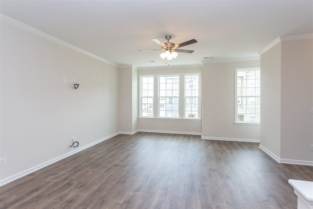 6105 Kayton Street, Unit 2185 Raleigh, NC 27616 - Photo 15 of 30 Living Room
