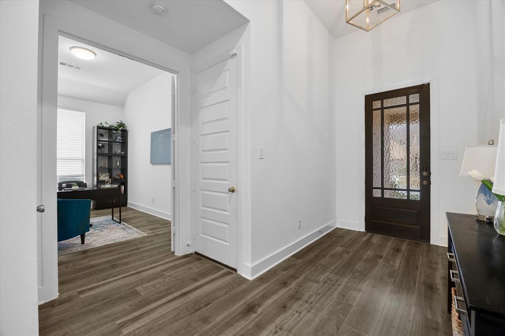 9420 Surveyor Road Oak Point, TX 75068 - Photo 3 of 21