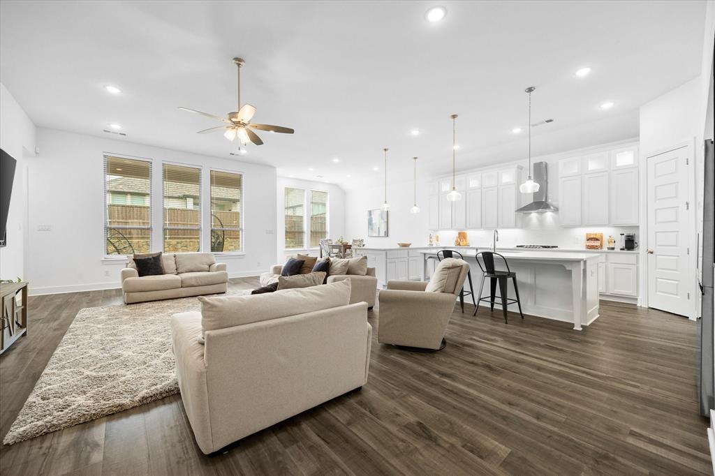 9420 Surveyor Road Oak Point, TX 75068 - Photo 4 of 21