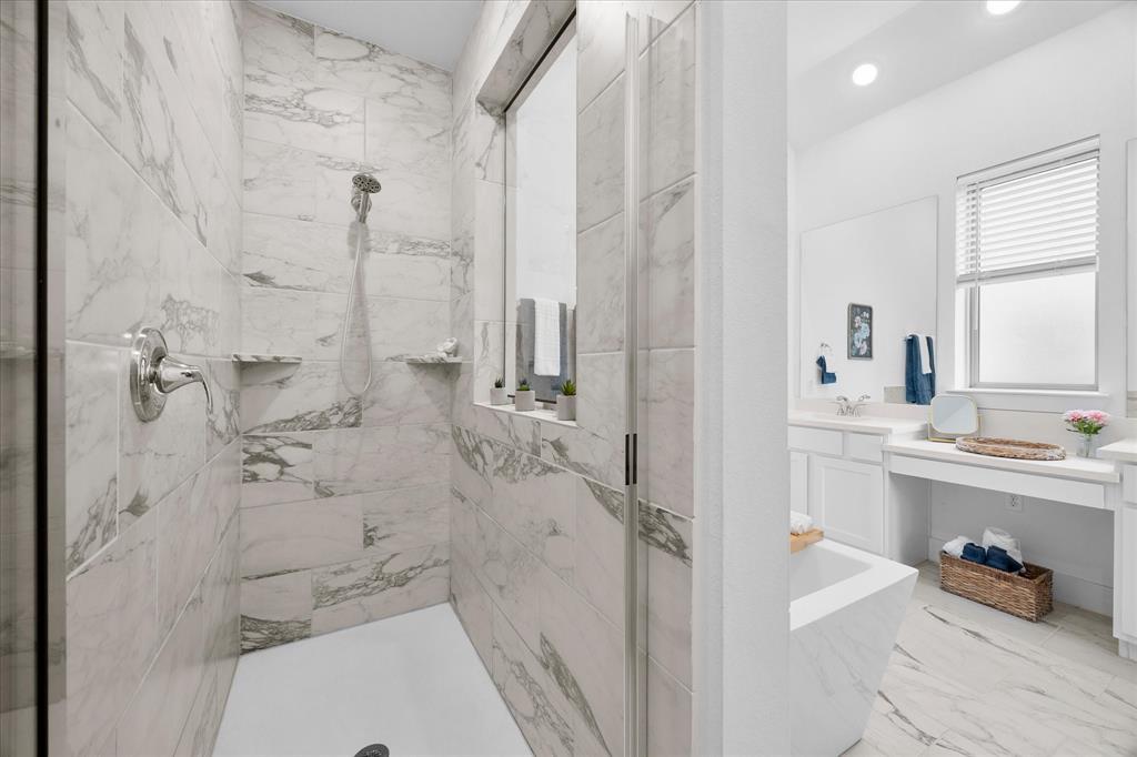 9420 Surveyor Road Oak Point, TX 75068 - Photo 10 of 21