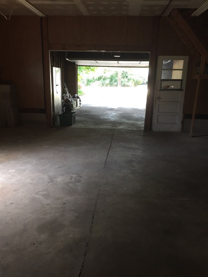 2258 Covert Road Burton, MI 48509 - Photo 17 of 44 31336664-16.JPG