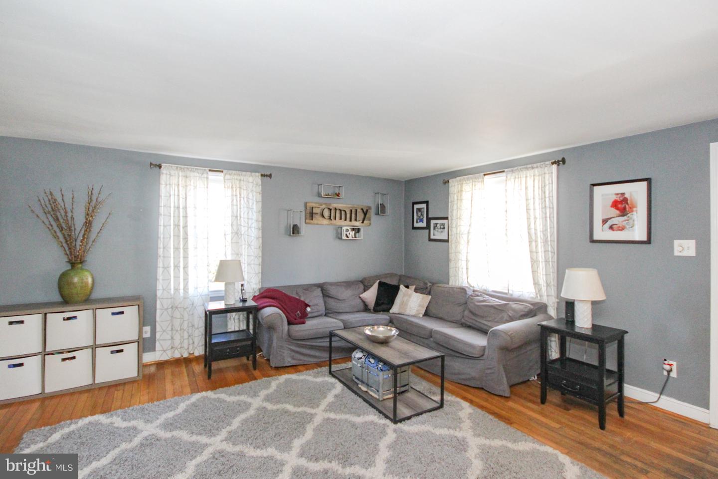 128 School Lane Springfield, PA 19064 - Photo 6 of 24 Gallery Image 6