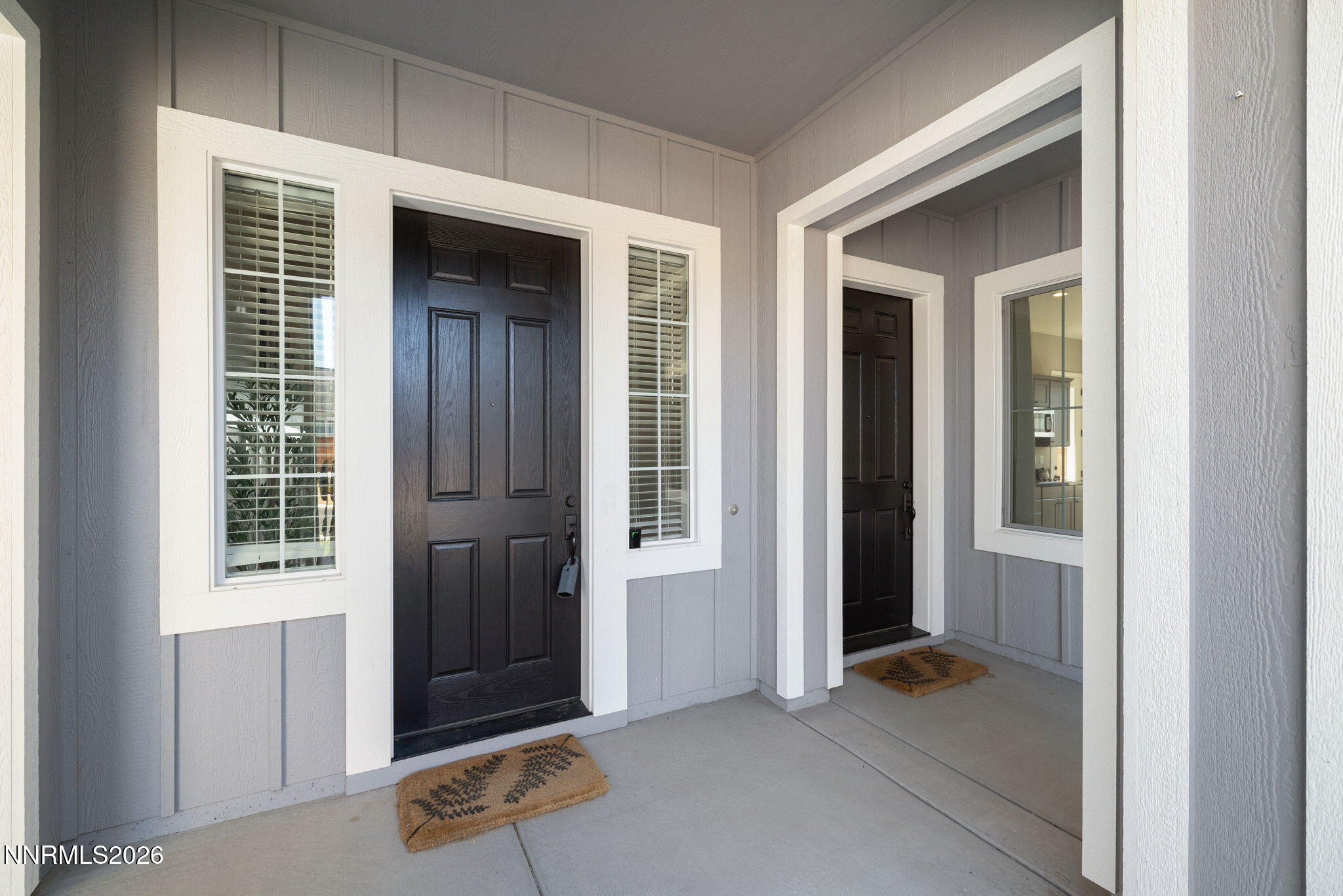 11541 Hacienda Ridge Way Sparks, NV 89441 - Photo 18 of 30 2 door view