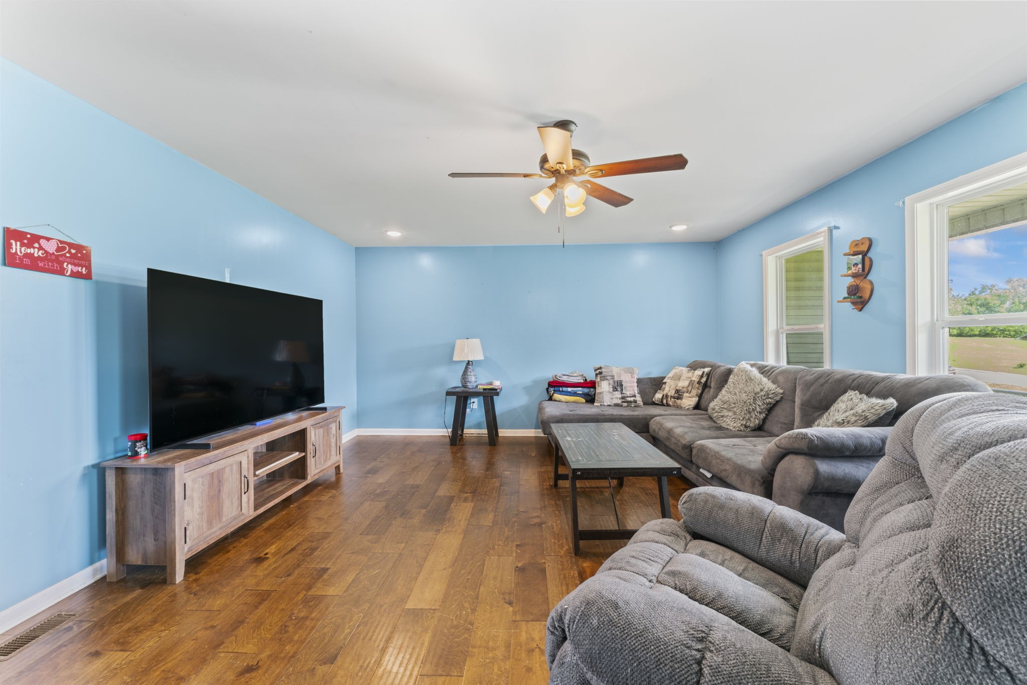 1112 Dugout Road Summertown, TN 38483 - Photo 2 of 24