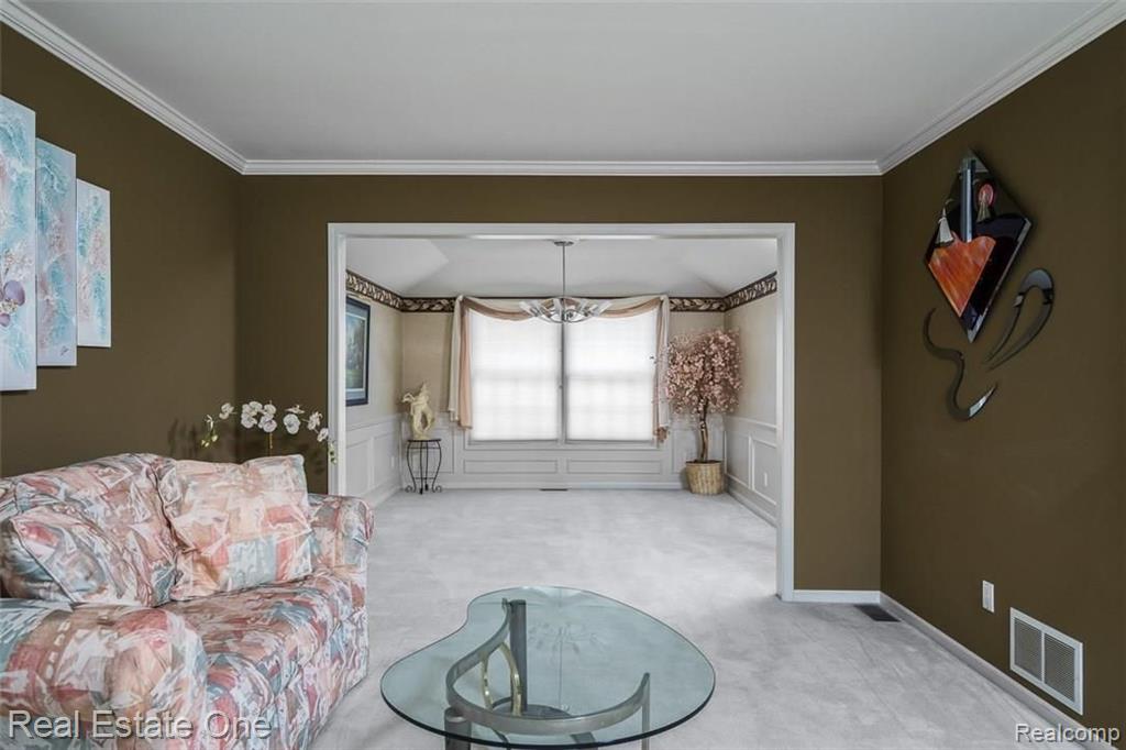 3990 Kaeleaf Road Lake Orion, MI 48360 - Photo 15 of 26