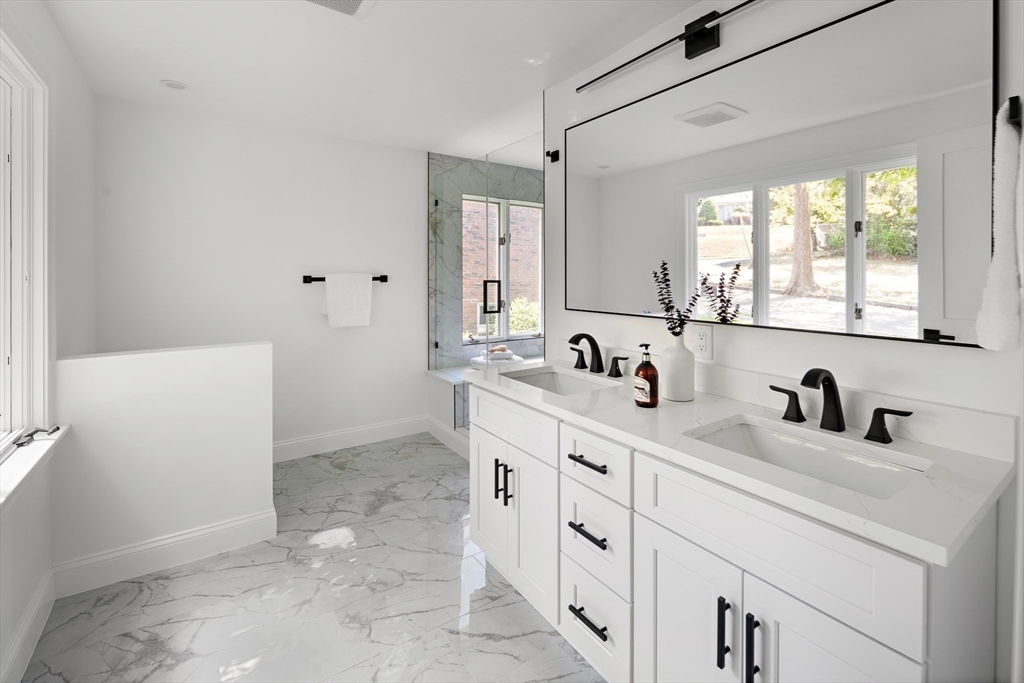 171 Shaw Road Brookline, MA 02467 - Photo 18 of 37