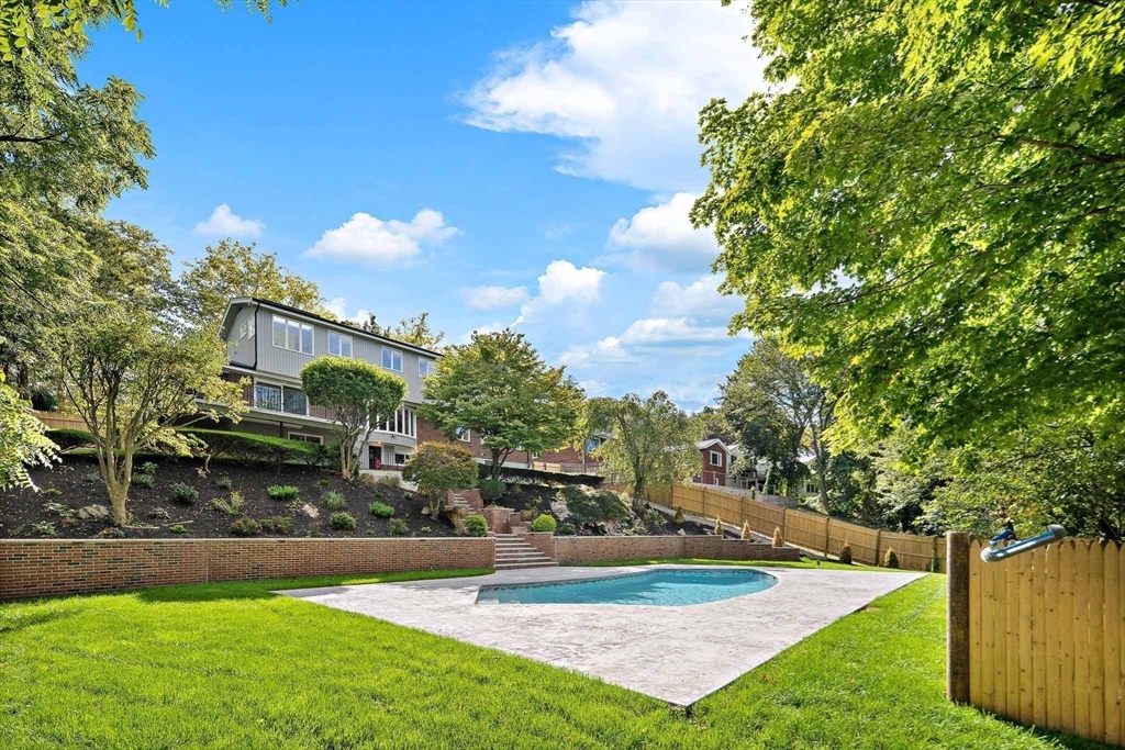 171 Shaw Road Brookline, MA 02467 - Photo 35 of 37