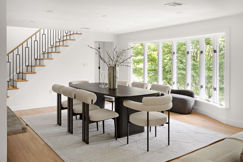 171 Shaw Road Brookline, MA 02467 - Photo 10 of 37